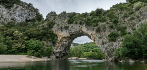 Un séminaire alliant histoire et nature en Ardèche